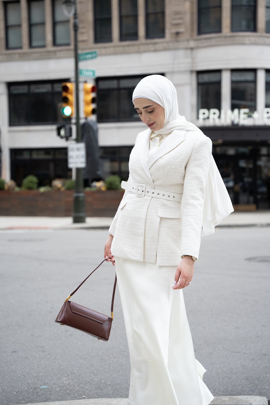 Vanille Pearl Blazer - Elegant Women's Pearl-Colored Suit Jacket